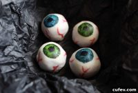 Ghoulish White Chocolate Peepers