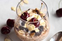 Tart Cherry Almond Overnight Oats