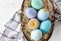 Easter Cupcakes Hatched from Eggshells