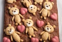 Bear Hug Valentine Brownies