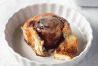 Easy Fluffy Vegan Cinnamon Rolls with Cashew Frosting