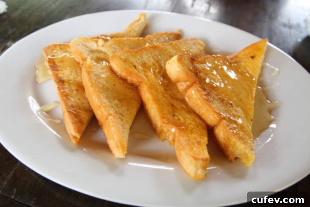 Pancakes served with honey, highlighting a regional culinary difference